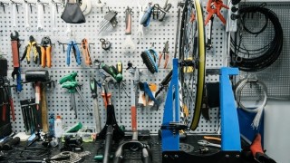 Какие инструменты понадобятся для обслуживания велосипеда